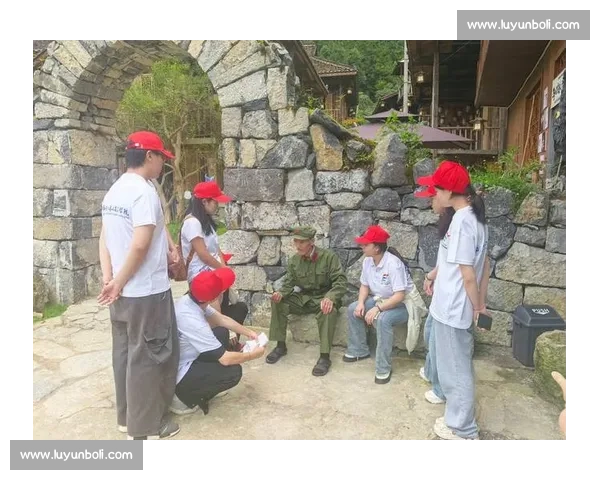 志愿者服装设计与功能探讨及其对社会服务形象的影响分析